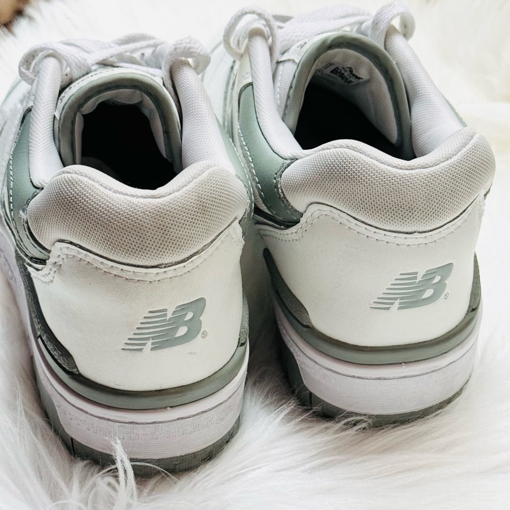 New Balance 550 Sneakers - Picture 6 of 9